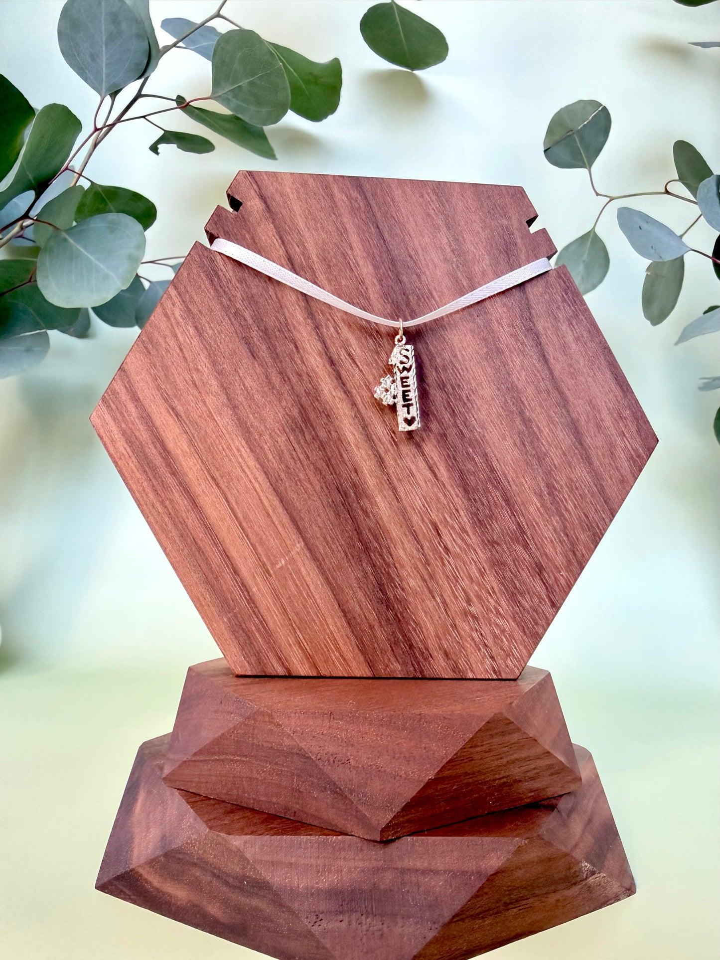 #1 Sweet Heart Pendant in Yellow Gold
