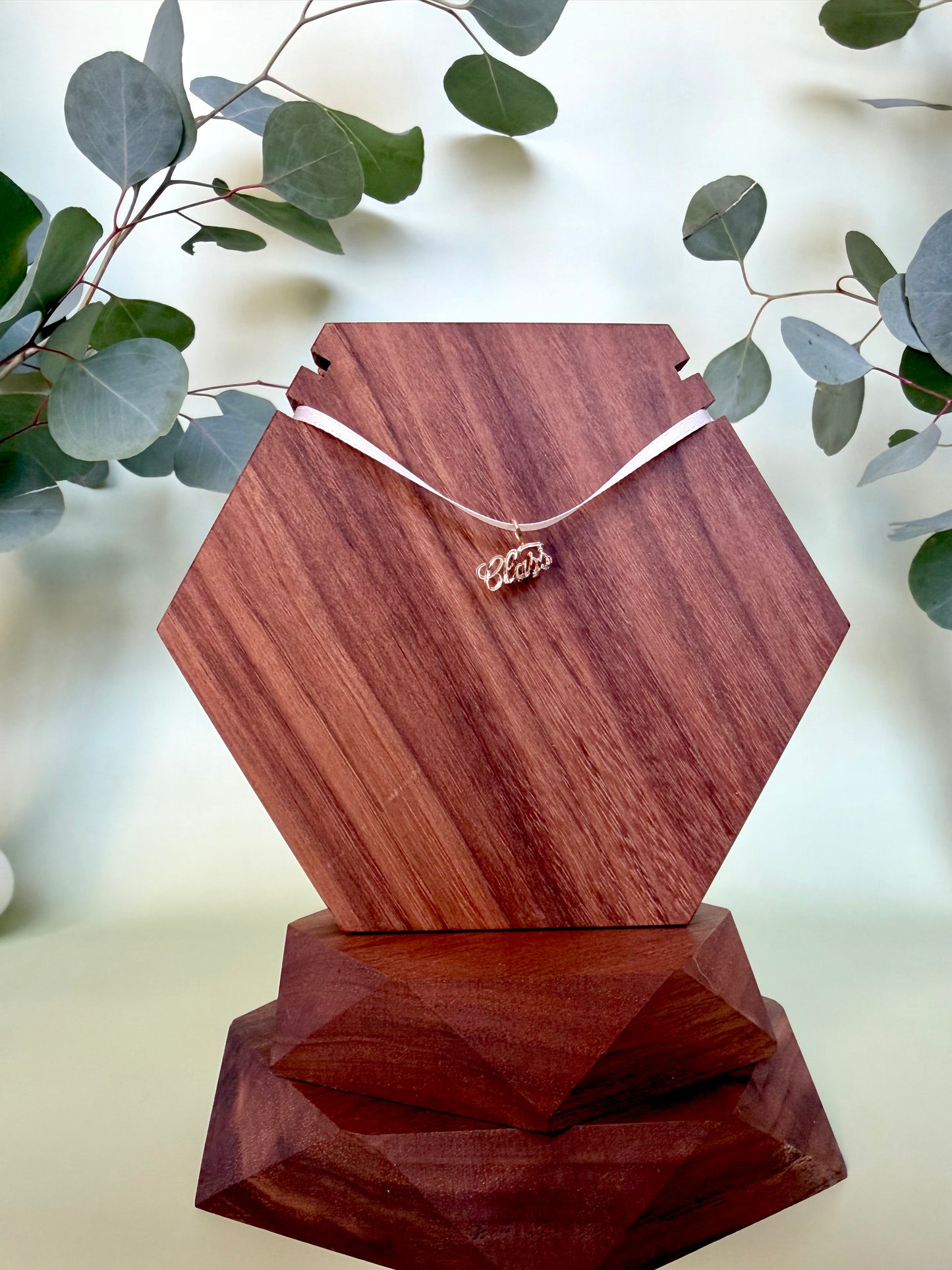 She's Got Class Yellow Gold Pendant