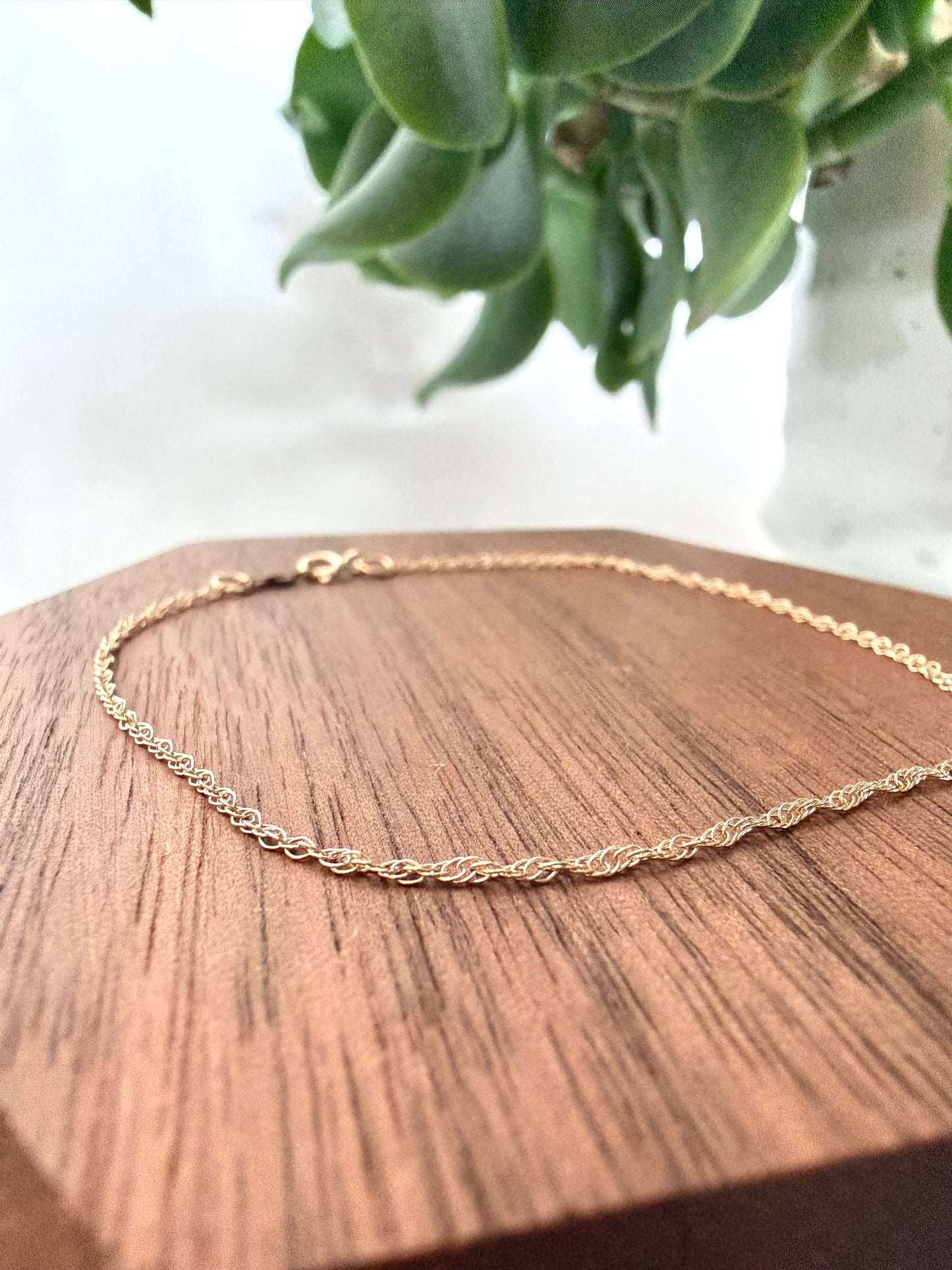 Rope chain 14kt yellow gold bracelet, 1mm thick, 7 inches long, with spring ring clasp