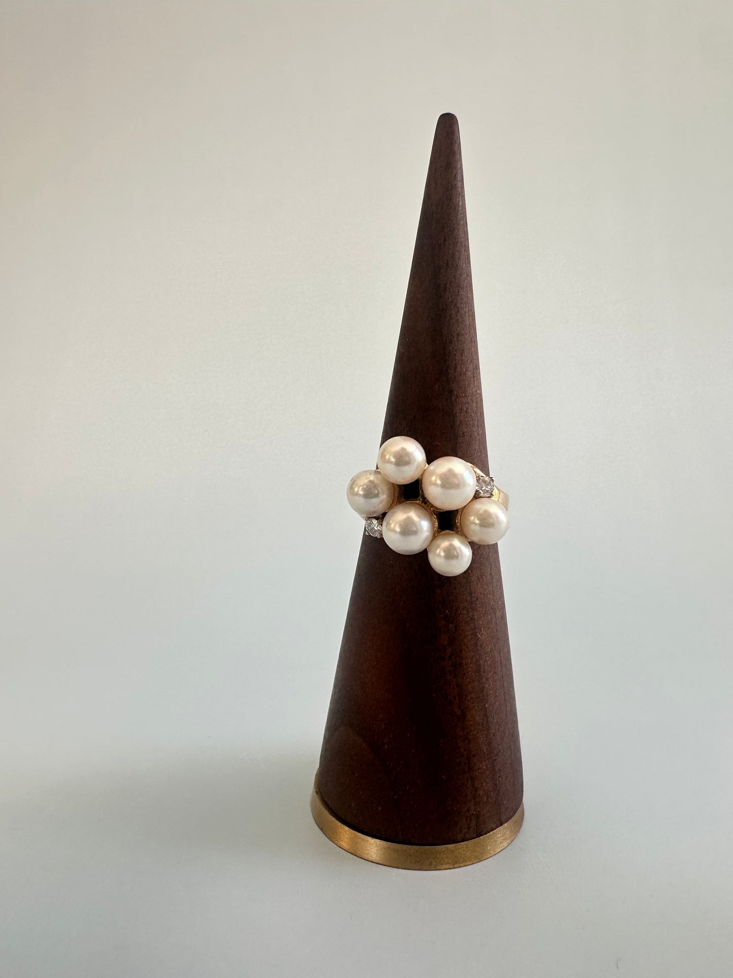 Pearl Cluster Ring