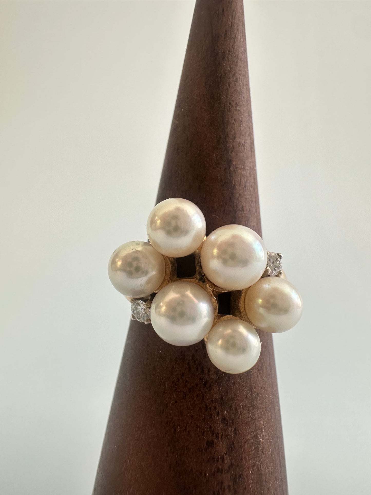 Pearl Cluster Ring