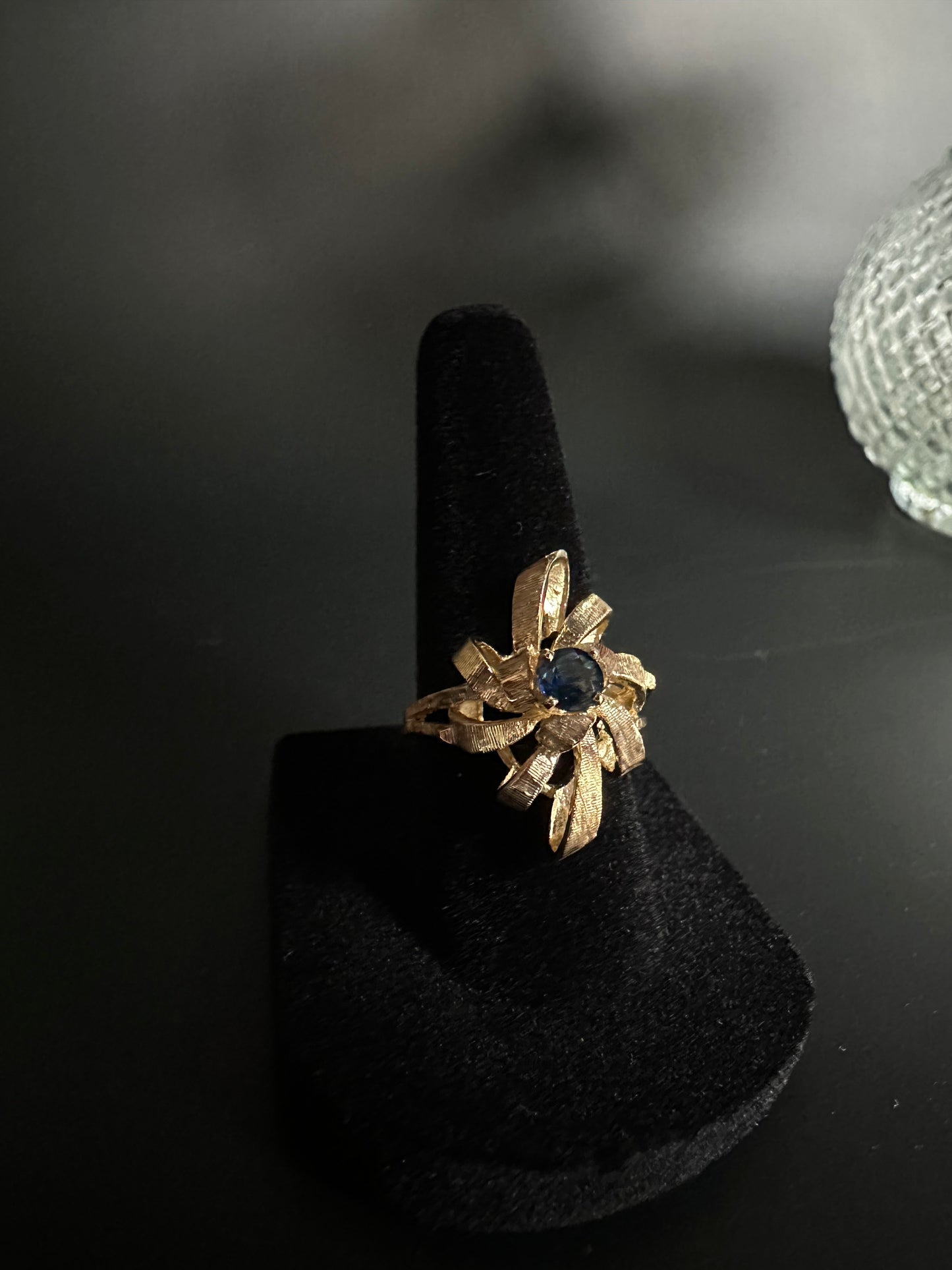 Sapphire Ring in Ribbon Setting