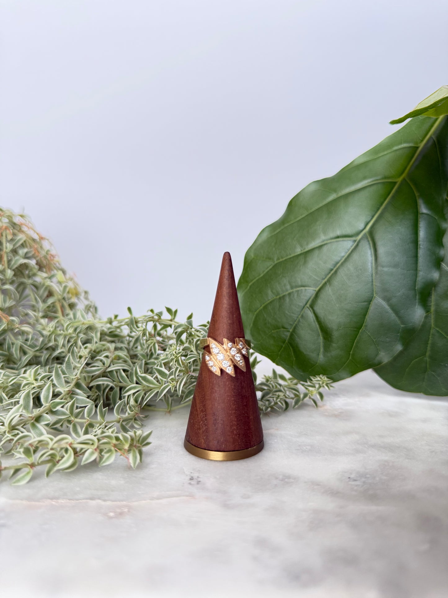 Diamond Ring in Leaf Design