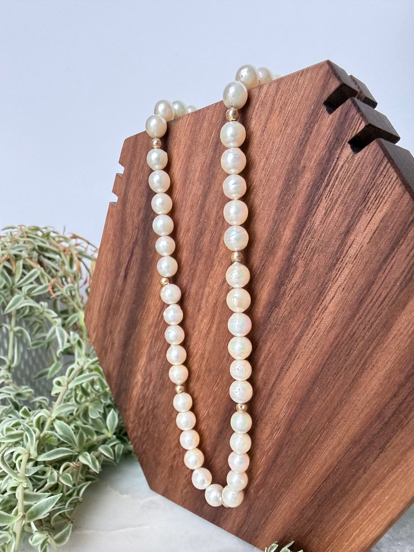 Pearl Necklace with Gold Beads