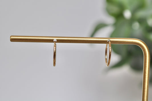 Endless hoop earring set in 14kt yellow gold, 1mm thick, 12mm in length