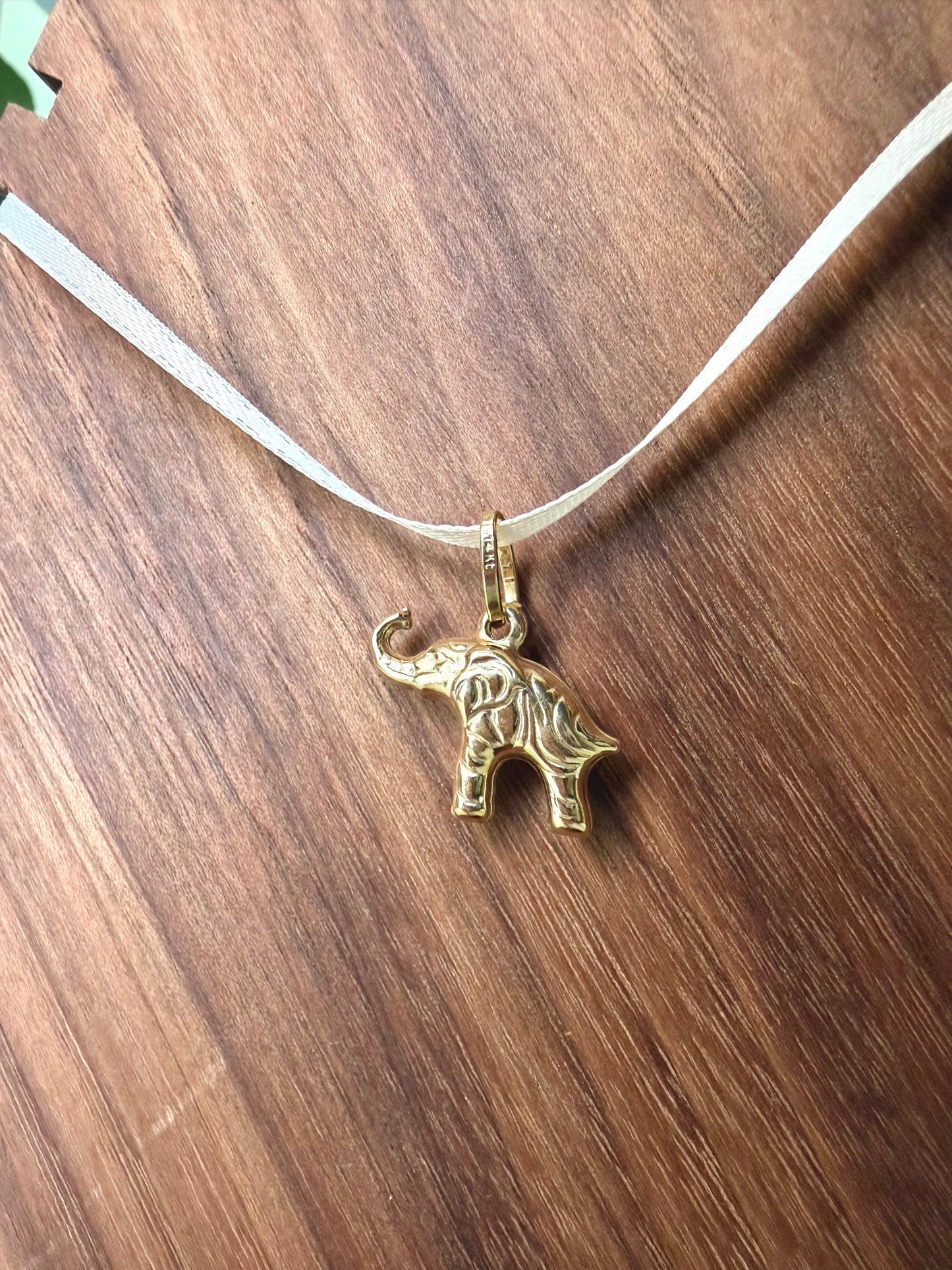 Yellow Gold Elephant Pendant