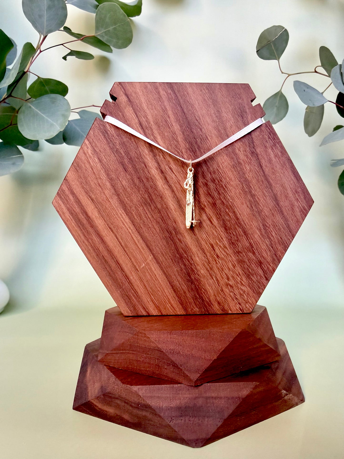 Yellow Gold Ski & Pole Pendant