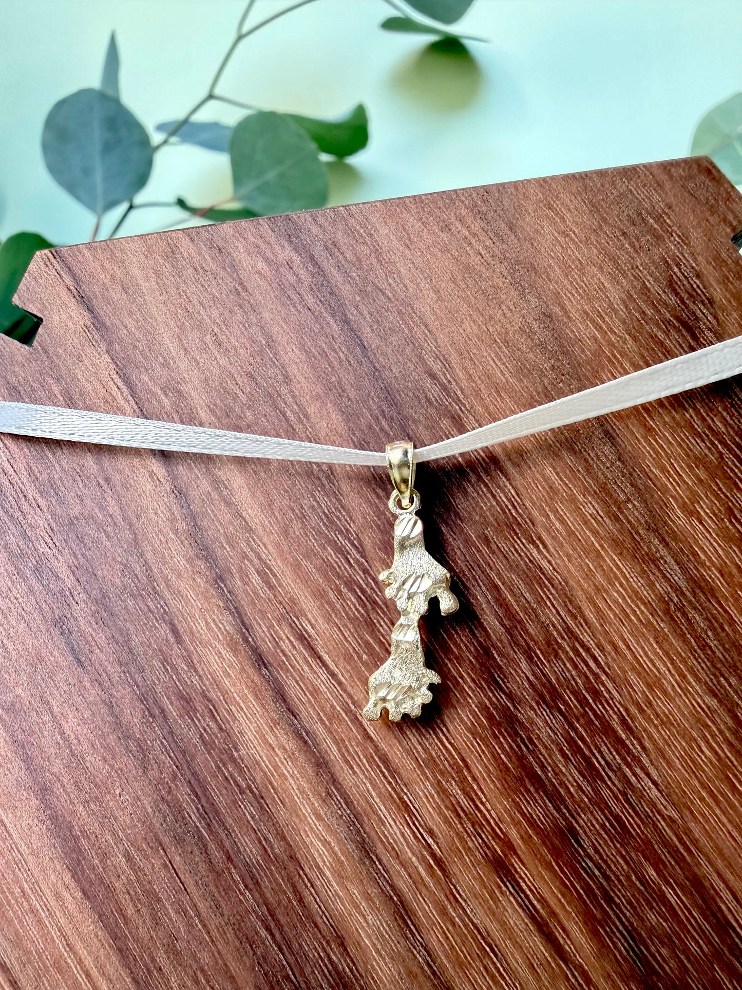 Yellow Gold Footprint Pendant