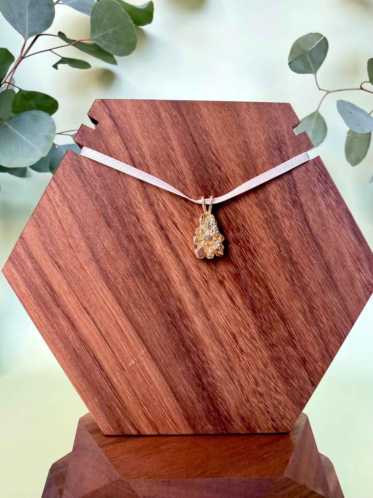 Stunning Yellow Gold Nugget Pendant