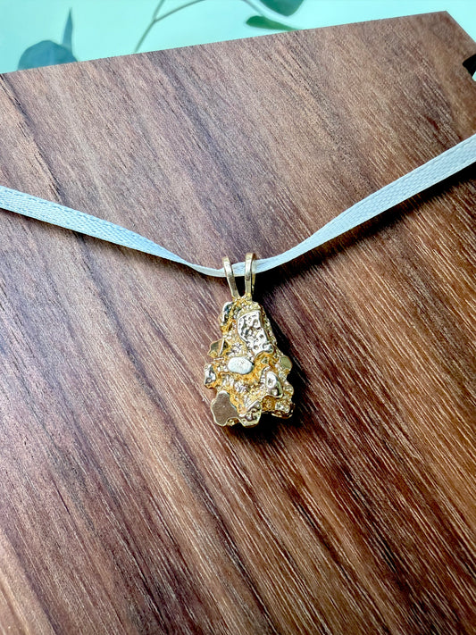 Stunning Yellow Gold Nugget Pendant