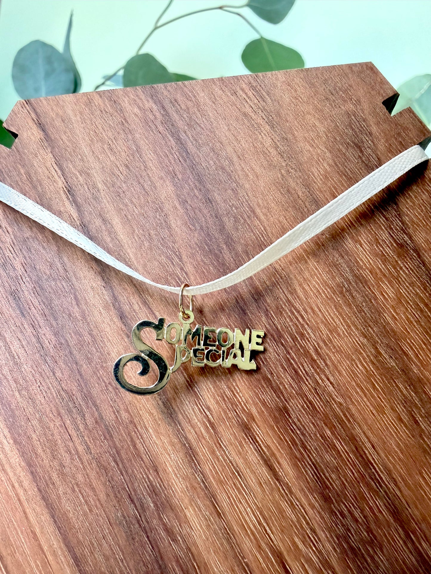 Someone Special Pendant in Yellow Gold