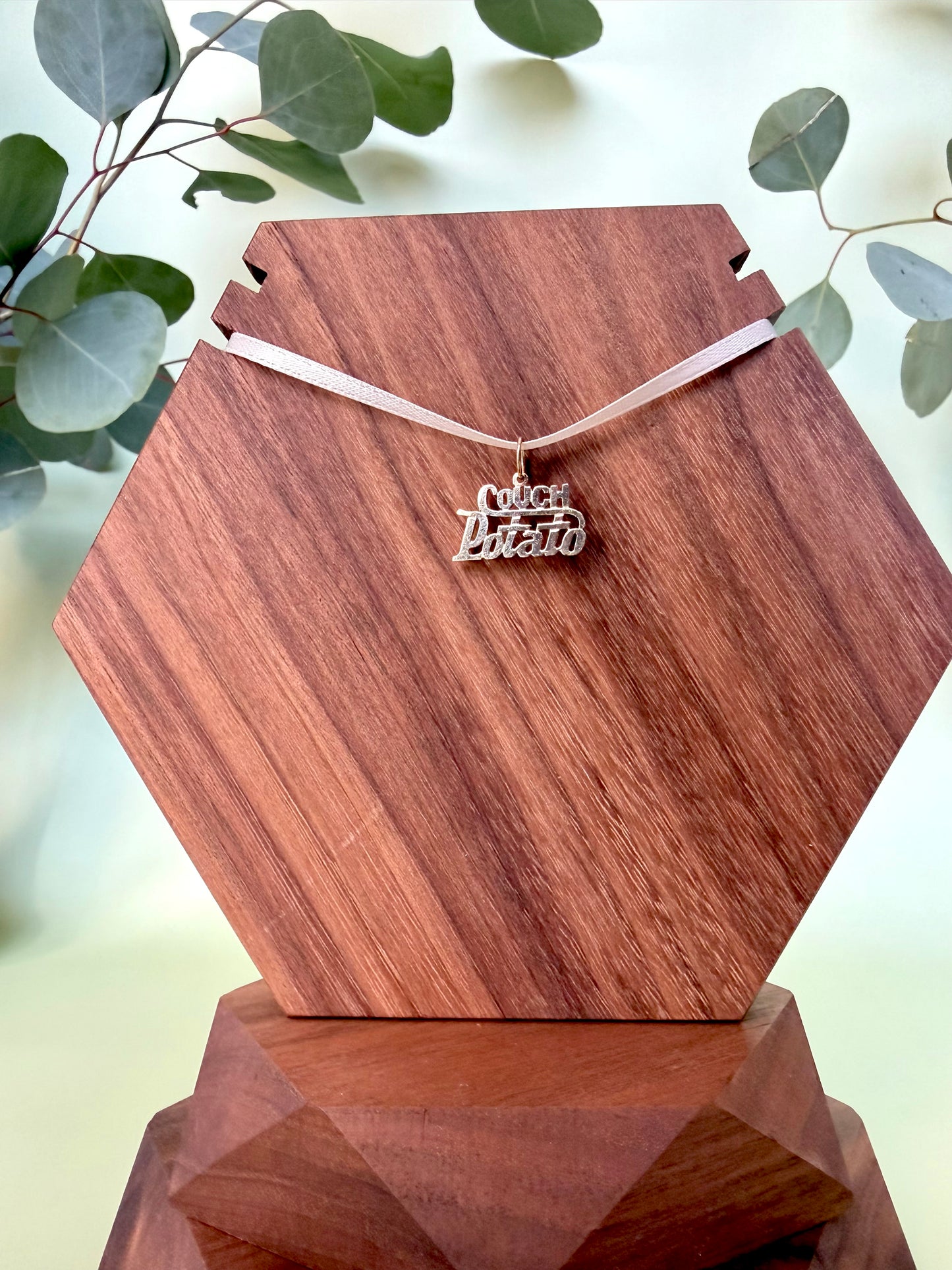 Couch Potato Pendant in Yellow Gold