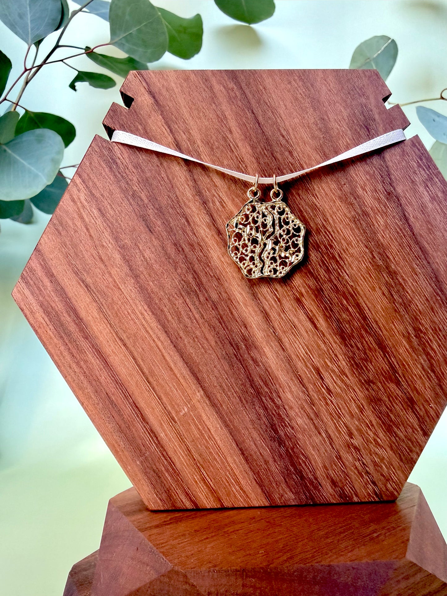 Lovers Dual Pendant in Yellow Gold