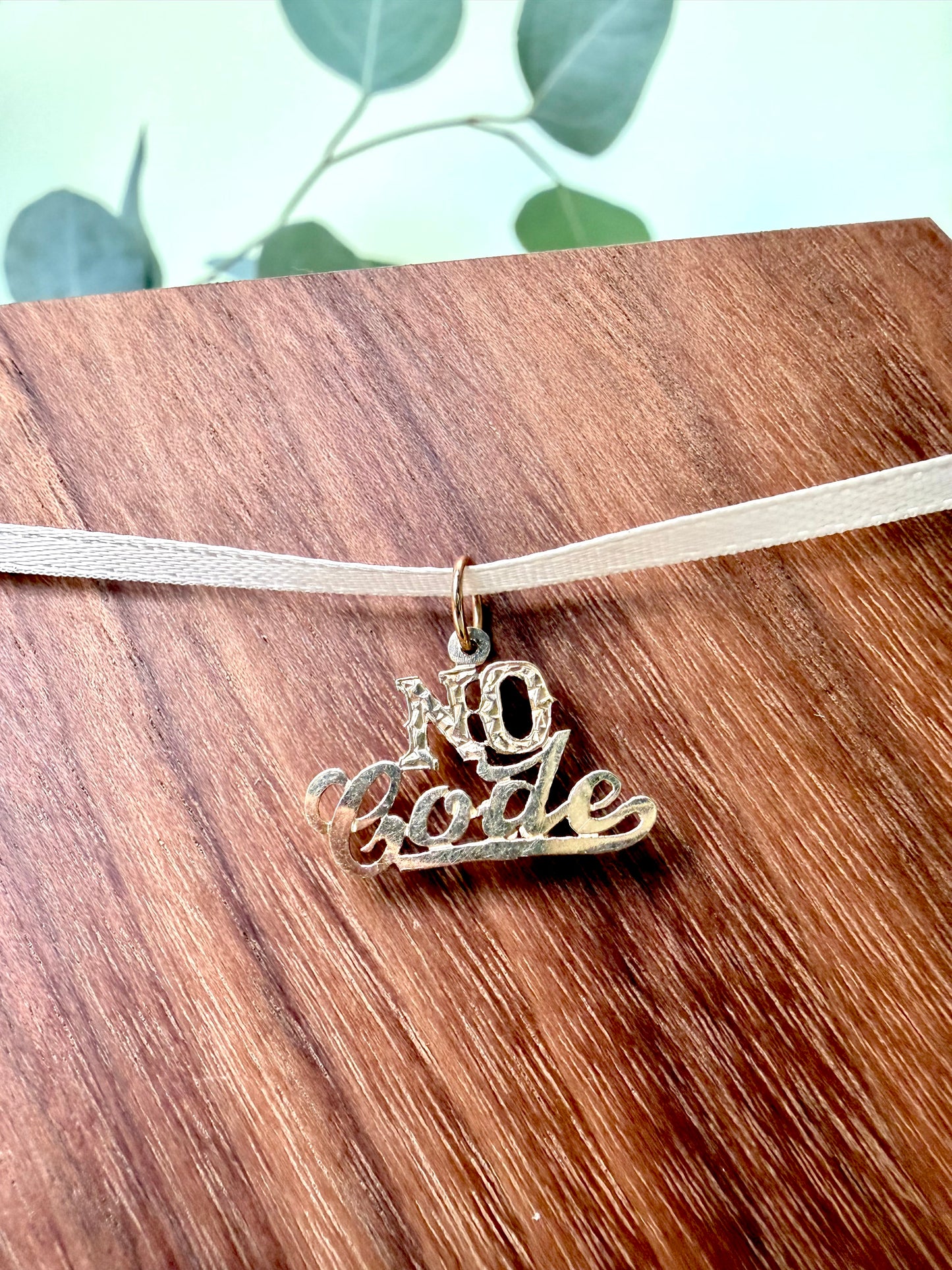 No Code Yellow Gold Pendant