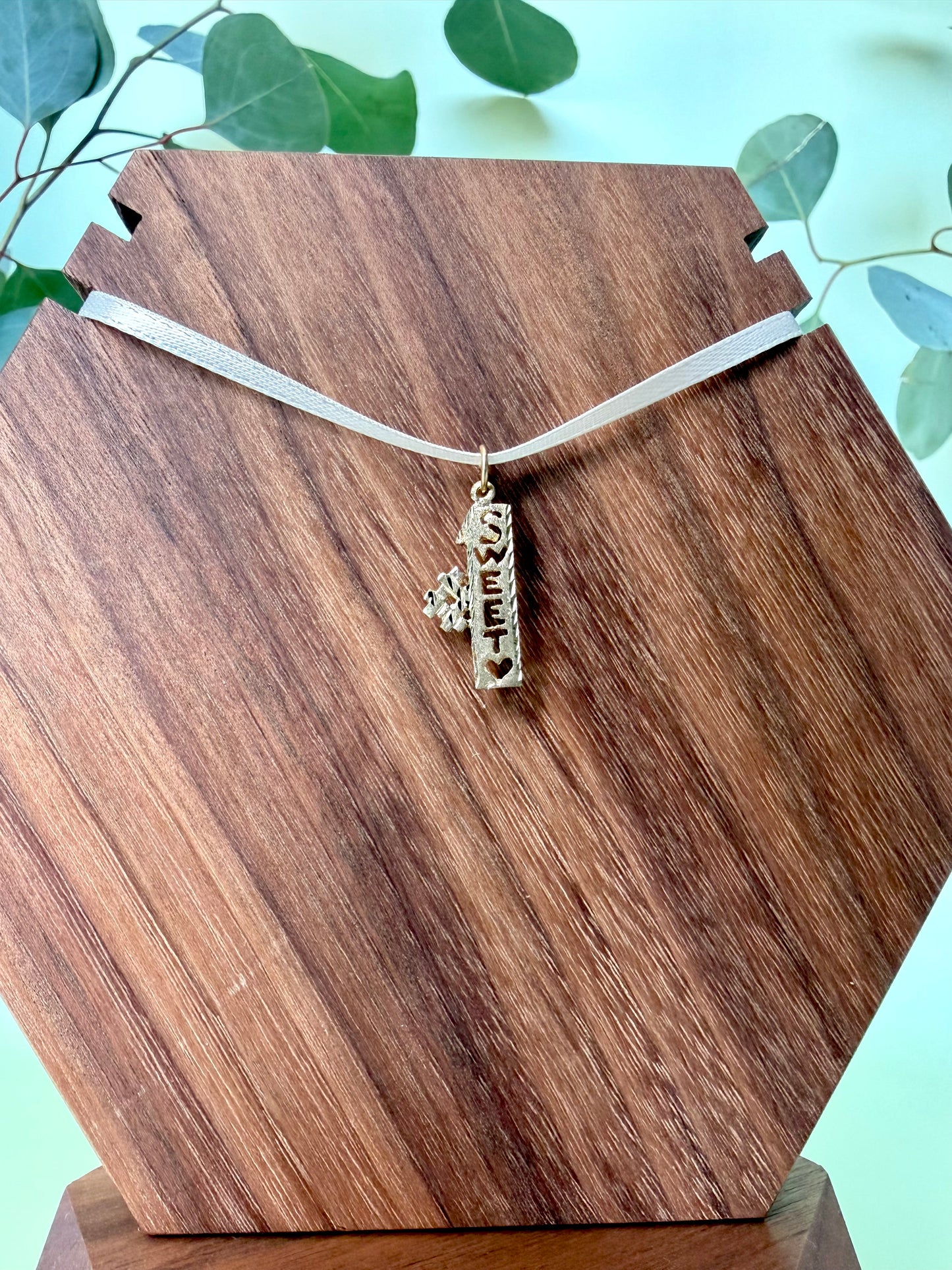#1 Sweet Heart Pendant in Yellow Gold