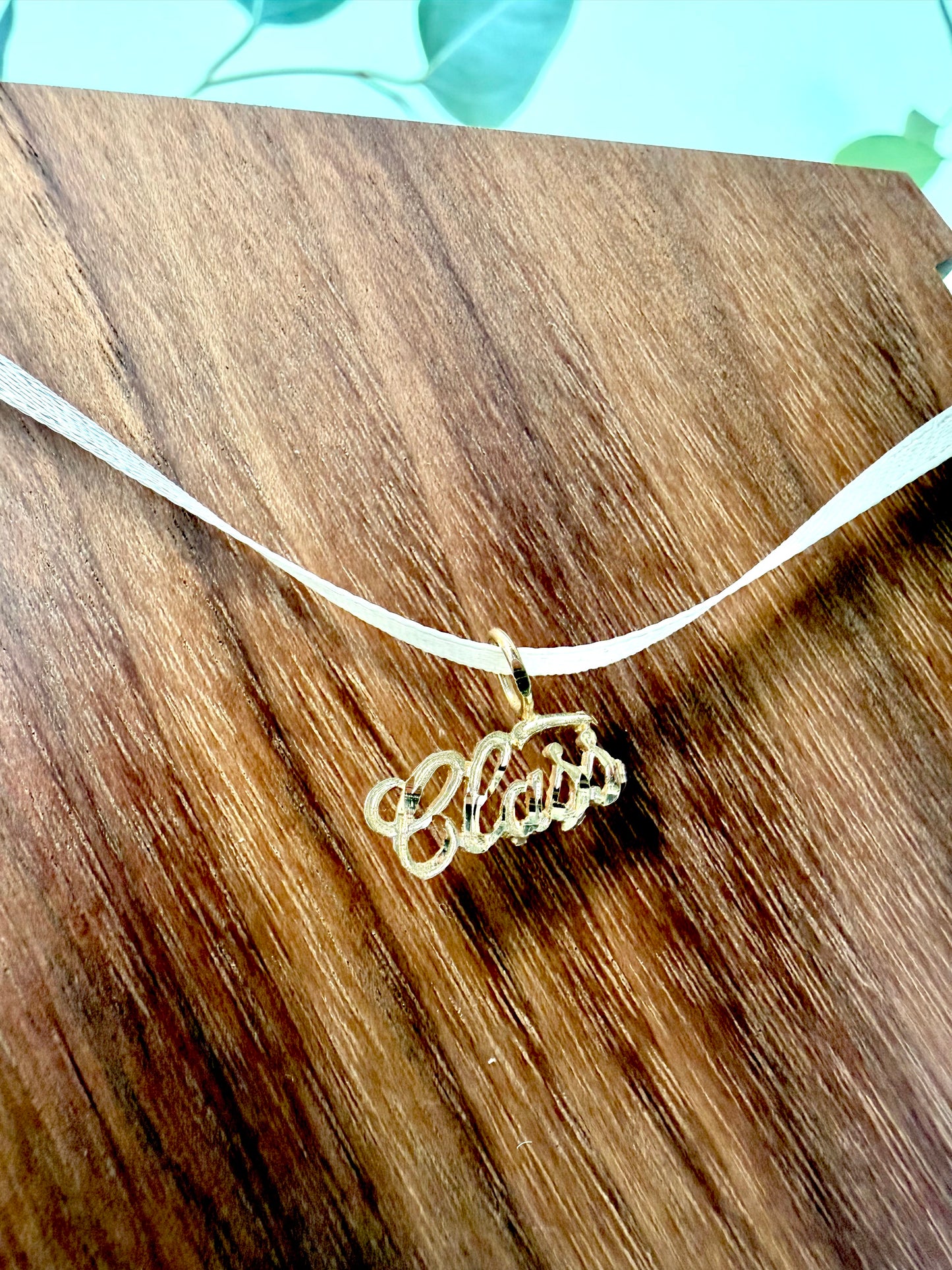 She's Got Class Yellow Gold Pendant