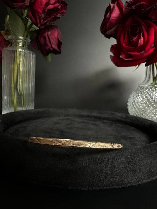Gold Bangle Bracelet with Diamond-Cut Detailing