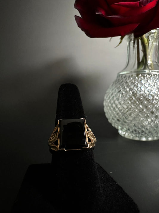 Square Onyx Ring in Yellow Gold