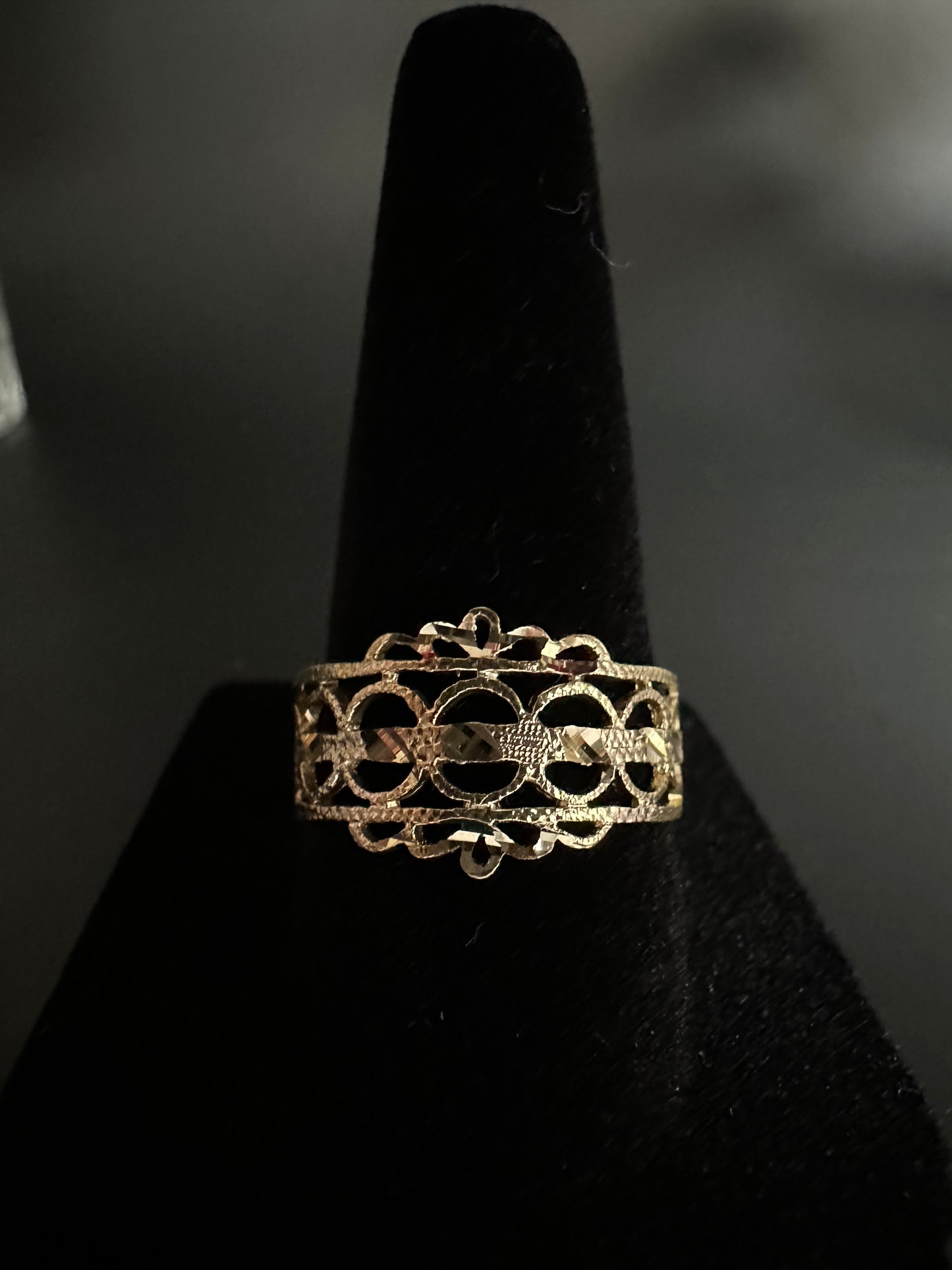Vintage Style Gold Band