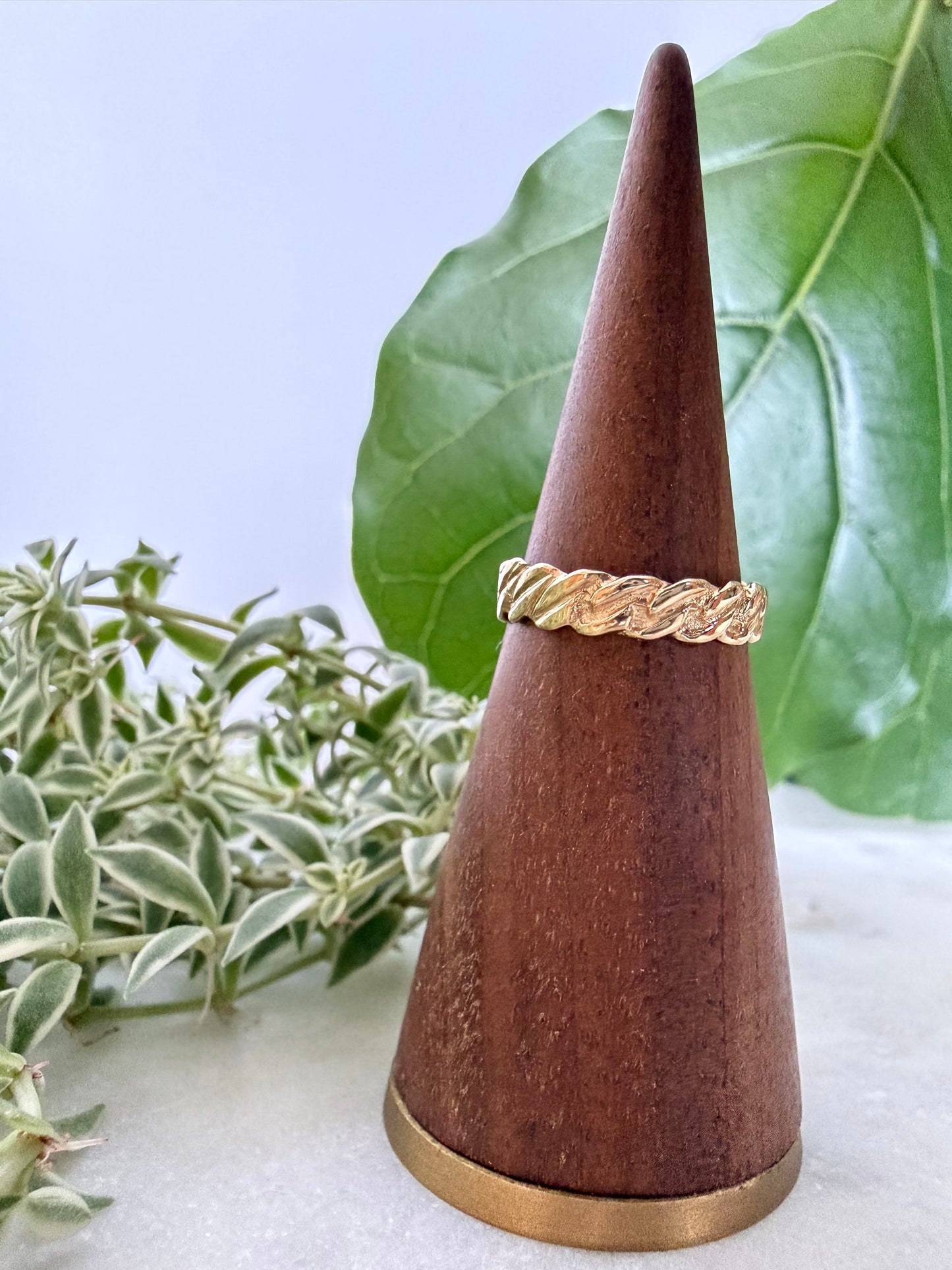 Chain Band in Yellow Gold