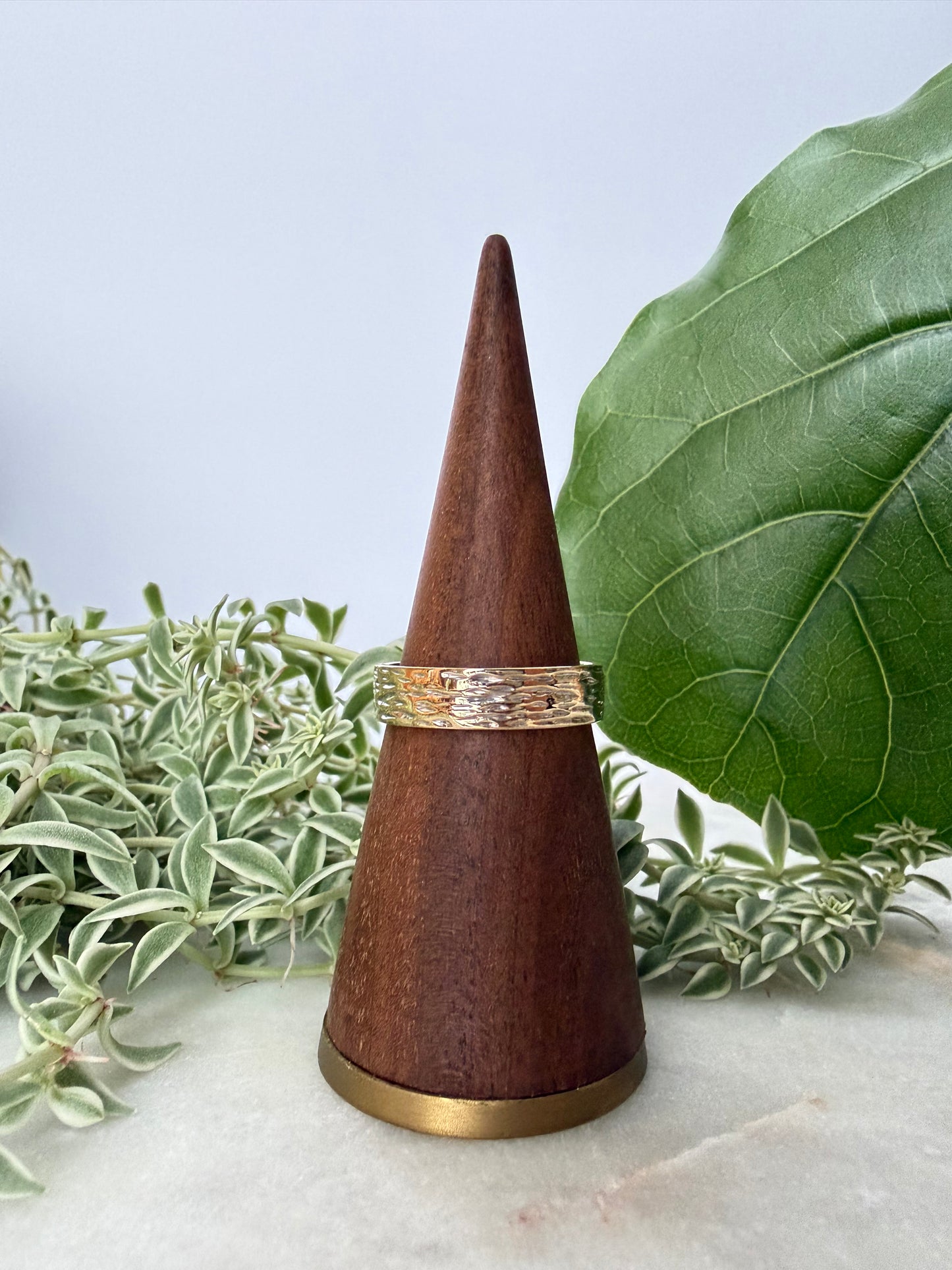 Wood Grain Yellow Gold Band