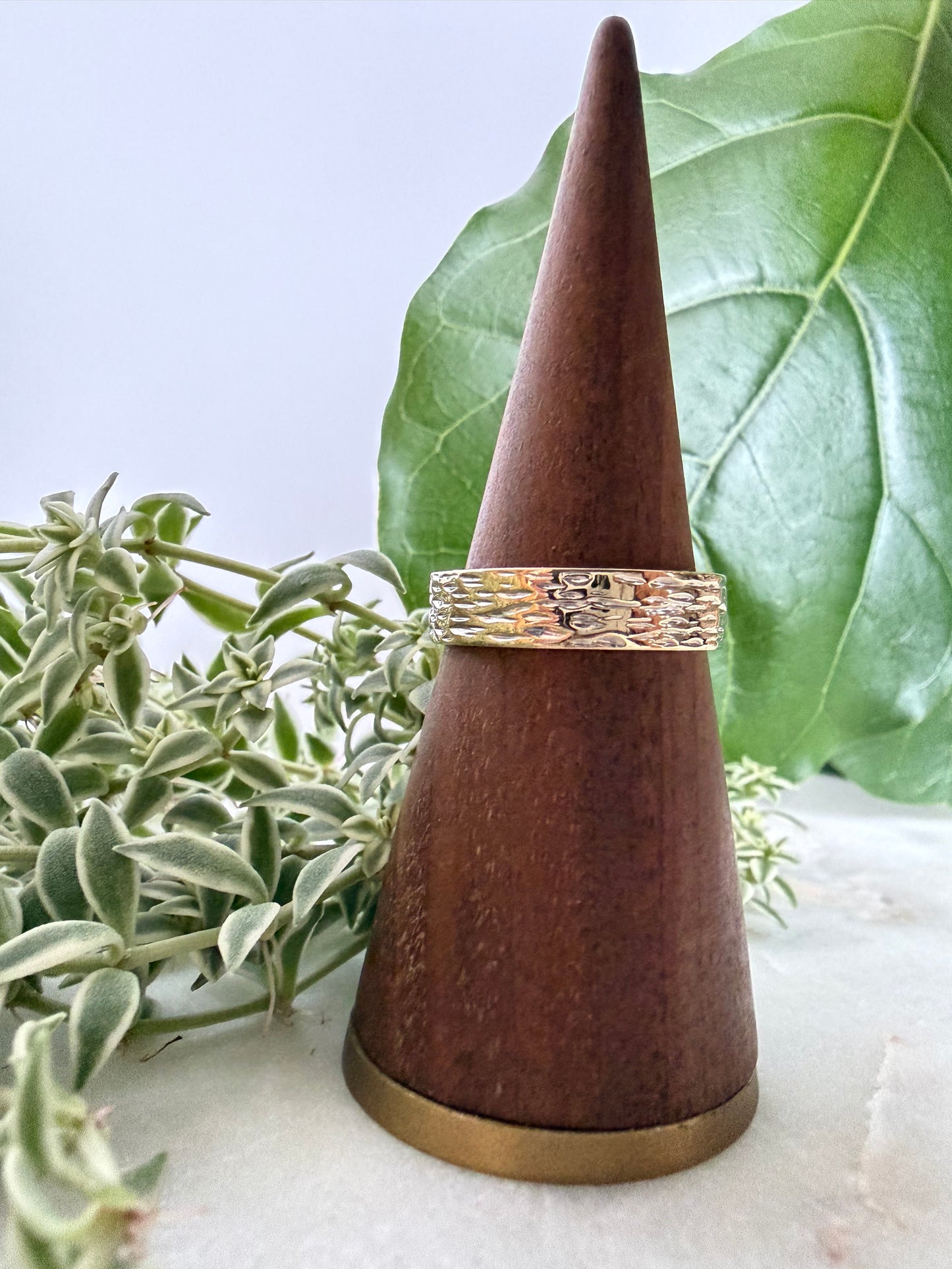 Wood Grain Yellow Gold Band