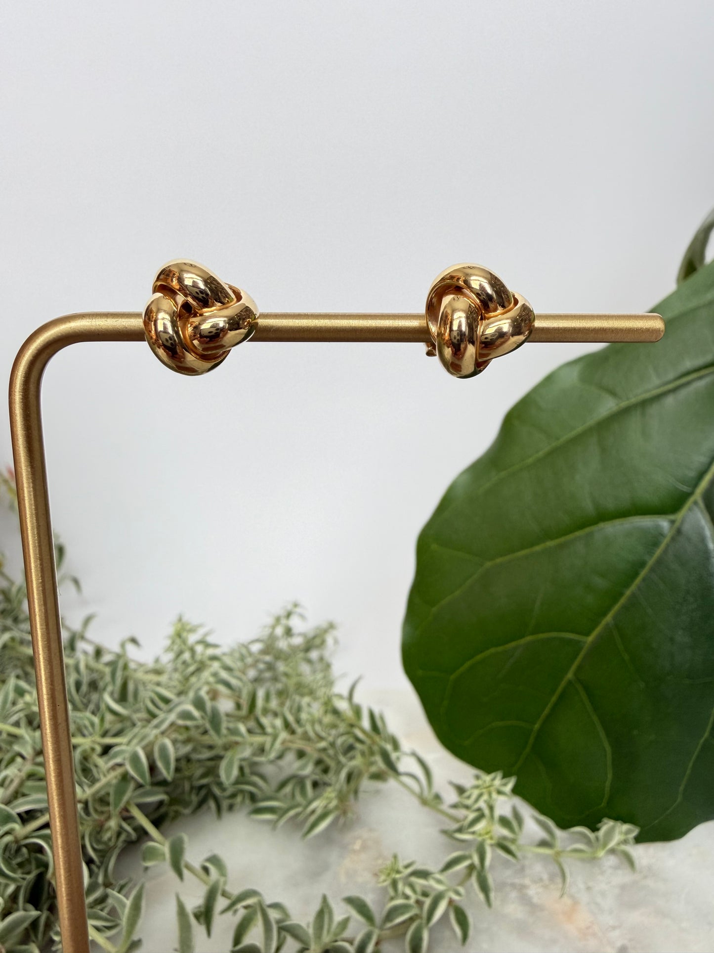 Knot Stud Earrings in Yellow Gold