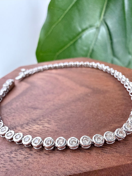 Diamond Tennis Bracelet in White Gold